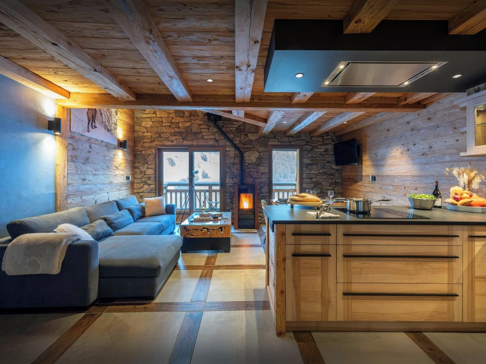 Living room/kitchen
