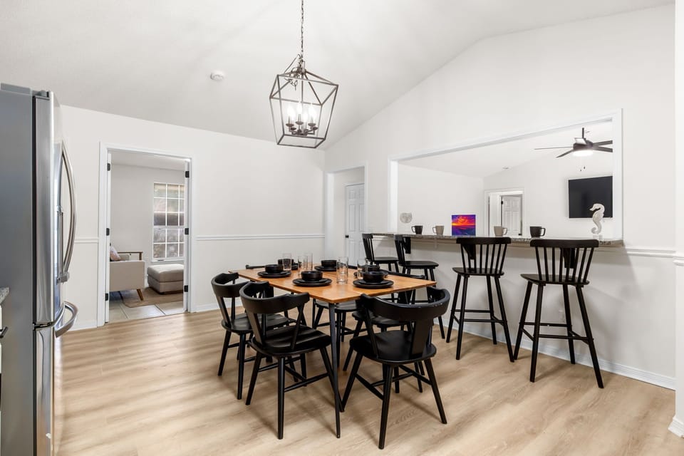 Fully Equipped and updated Kitchen with Granite & Stainless, Seats 10 Comfortably in the roomy kitchen plus 4 more at the counter top bar