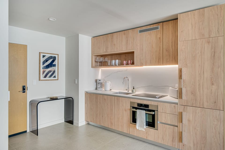 Fully equipped modern kitchen