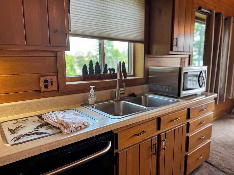 Condo, Multiple Beds, Patio (Island Cove Resort 9) | Private kitchen