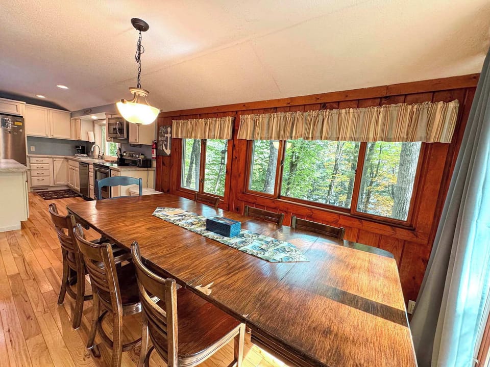 House, Multiple Beds, Patio (Blue Lake Cottage) | Dining