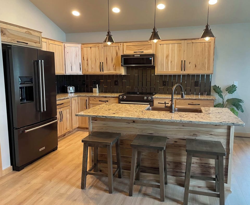 House, Multiple Beds, Patio (Fox's Den) | Private kitchen