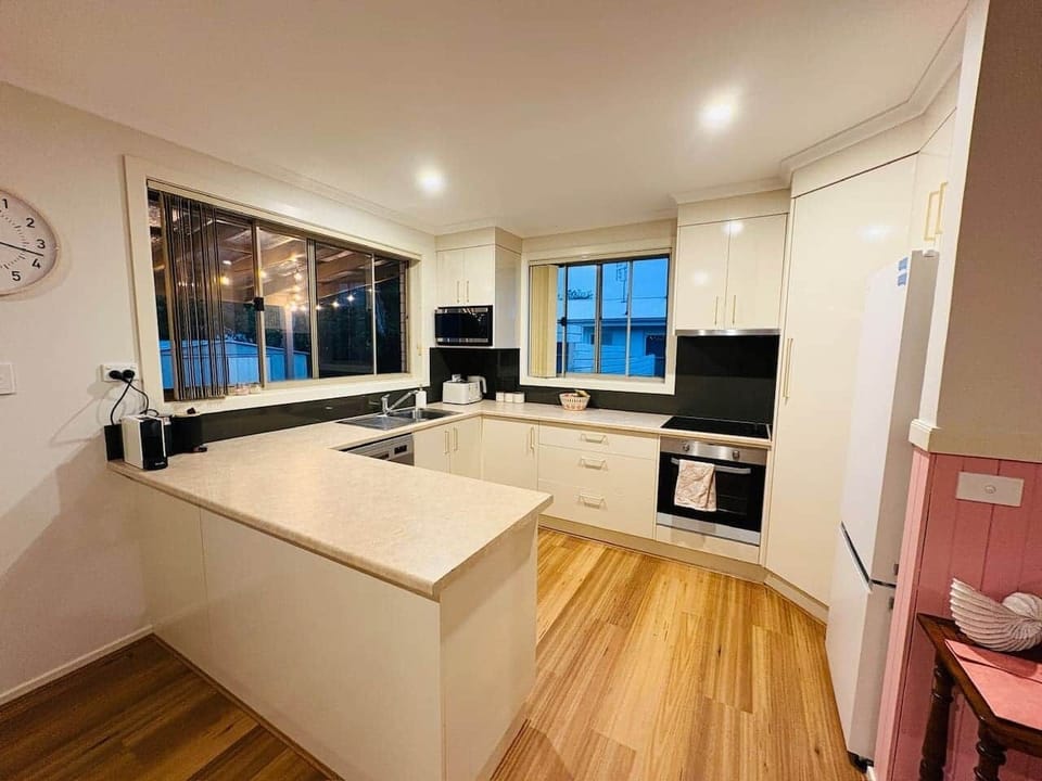 The well-appointed kitchen has a modern oven, dishwasher, range hood, microwave, nespresso machine (with pods), milk frother , kettle, toaster, cutlery and crockery, a brand new LG fridge/freezer and all other utensils to make your stay amazing. 