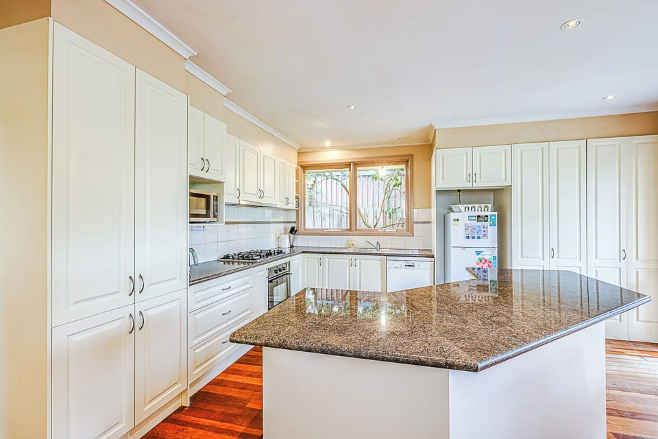 Townhome, Garden View | Private kitchen