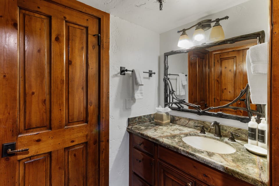 Bathroom 2