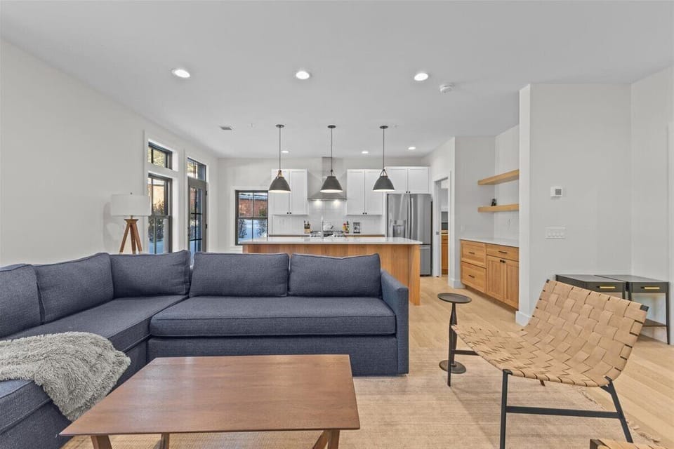 Brand-New, Modern Stowe Home  - Prime Location! (7013)