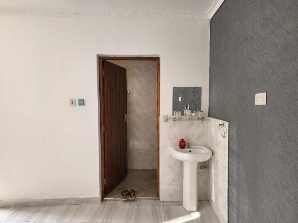 Deluxe Twin Room | Individually decorated, individually furnished, free WiFi, bed sheets