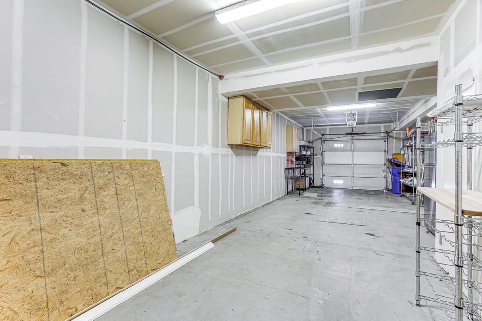 Parking | Garage (1 Vehicle) | Free Street Parking (First-Come, First-Served)