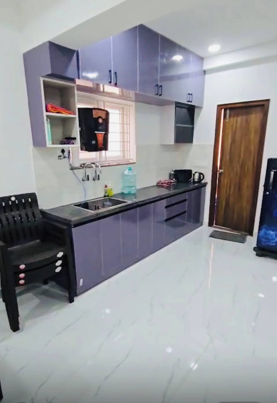 Apartment, 3 Bedrooms, Balcony, City View | Interior