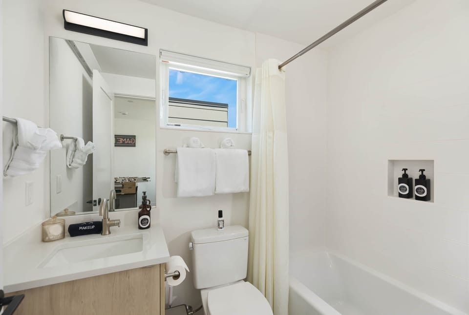 2nd bathroom