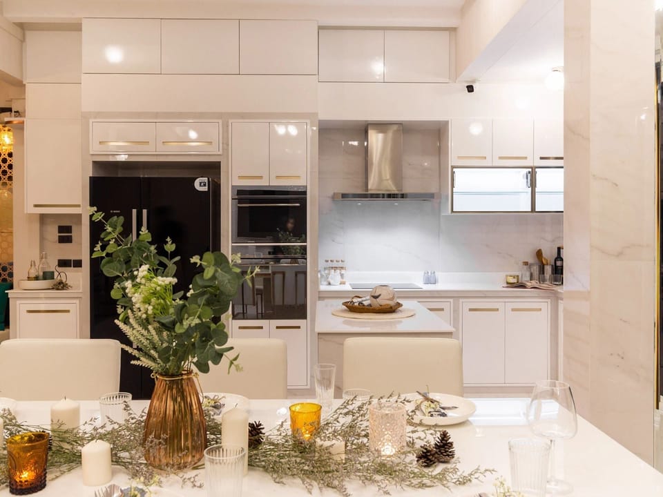 Luxury Villa, Balcony | Private kitchen | Electric kettle, dining tables