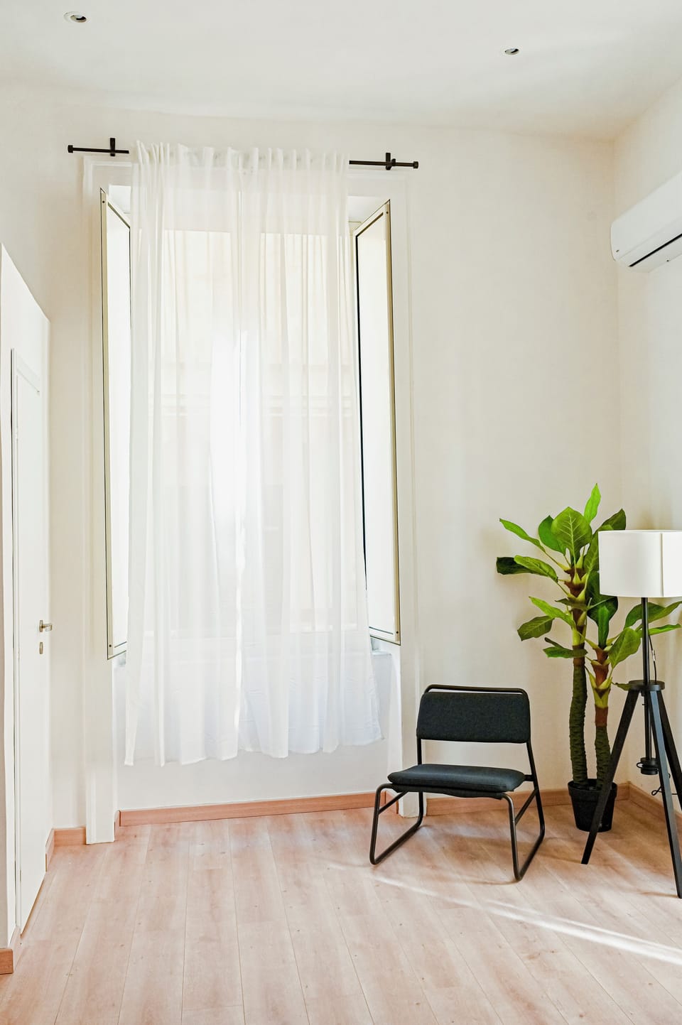 Basic Quadruple Room | Interior