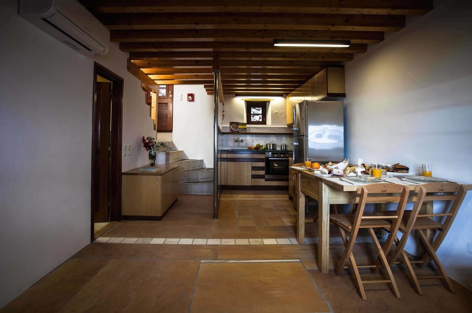 Apartment, 2 Bedrooms | Private kitchen | Fridge, stovetop, dishwasher, espresso maker