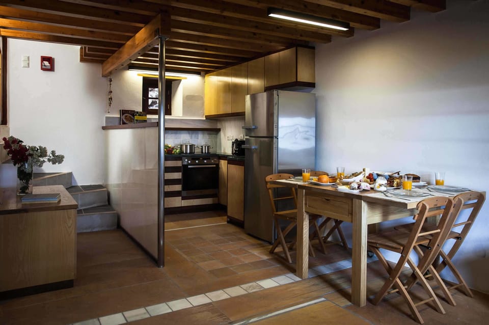 Apartment, 2 Bedrooms | Private kitchen | Fridge, stovetop, dishwasher, espresso maker