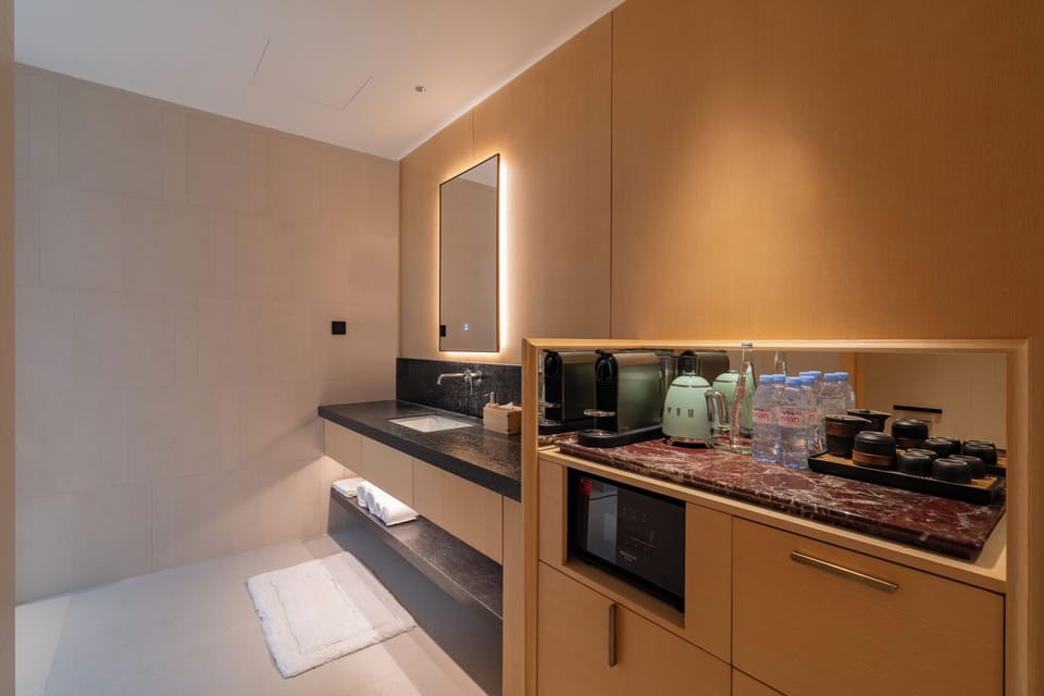 Japanese-style Double Room, 1 King Bed, Pets Not Allowed, Courtyard View | Bathroom | Separate tub and shower, designer toiletries, hair dryer, bathrobes