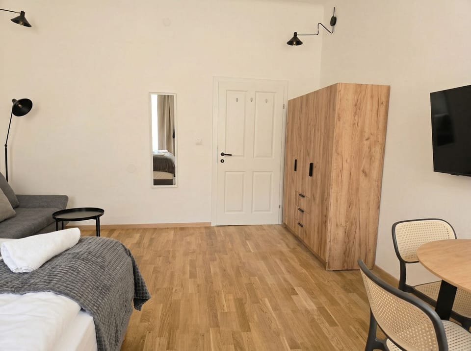 Basic Apartment | Exterior