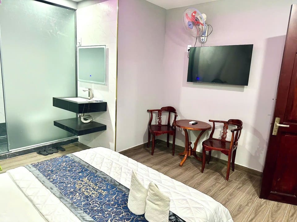 Basic Room | Hypo-allergenic bedding, individually decorated, individually furnished