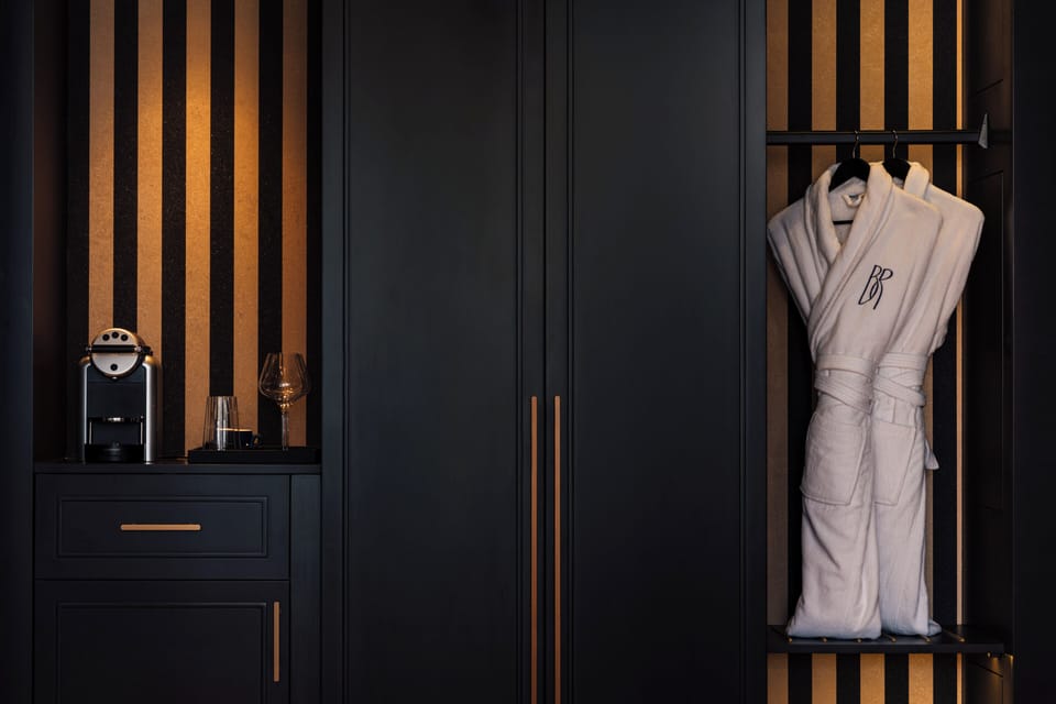 Superior Double or Twin Room, Balcony | Minibar (some free items), in-room safe, desk, blackout drapes