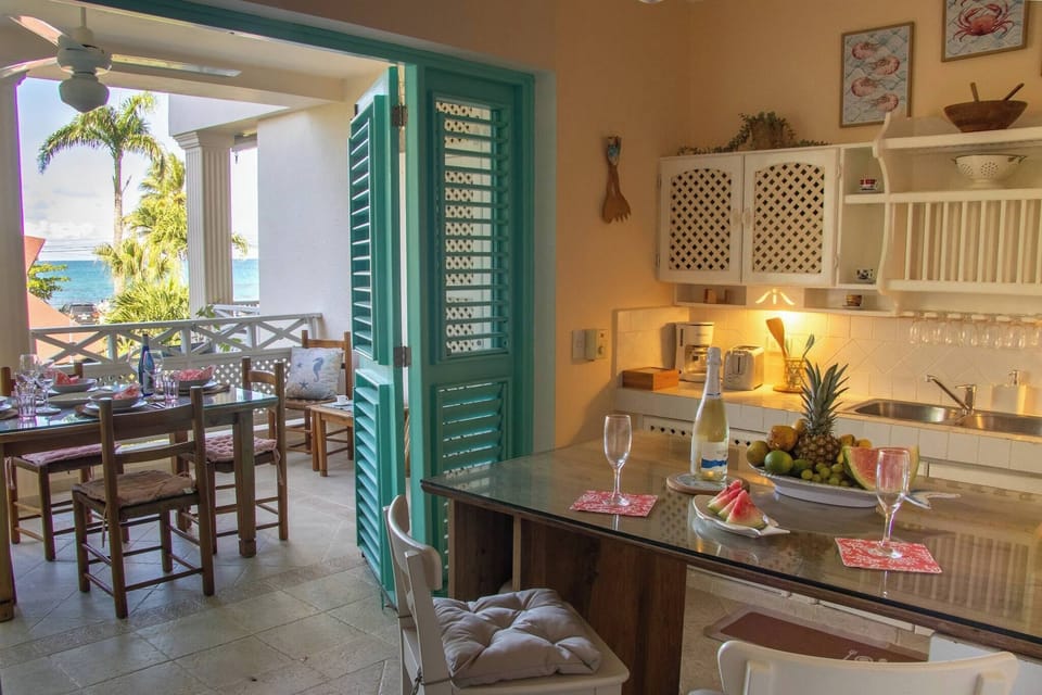 Apartment, 2 Bedrooms, Accessible, Balcony | Dining room