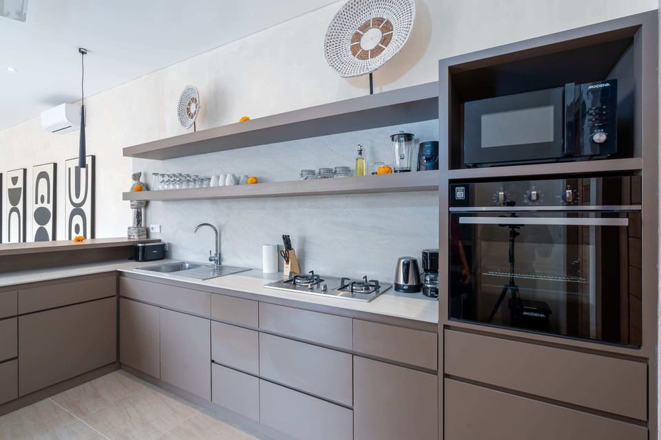 Basic Villa | Private kitchen | Fridge, microwave, oven, stovetop