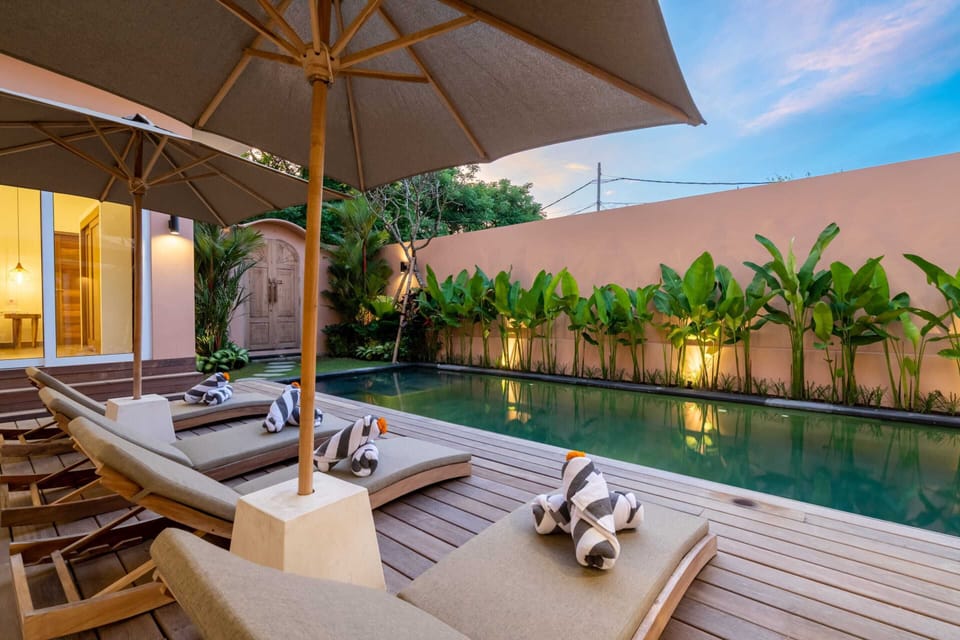 Basic Villa | Pool | Outdoor pool