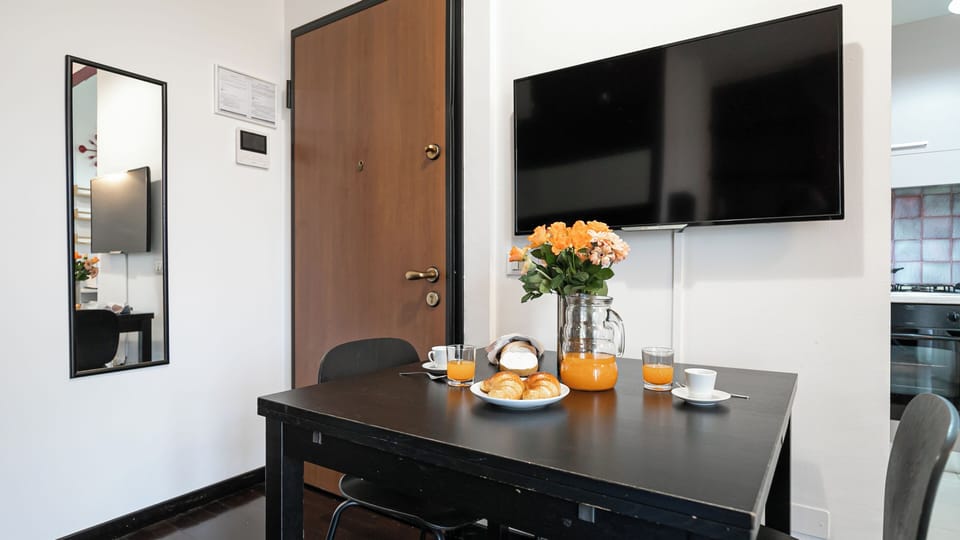Apartment (1 Bedroom) | Interior