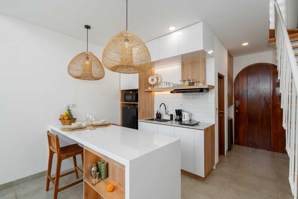 Basic Villa | Private kitchen | Fridge, microwave, stovetop, toaster