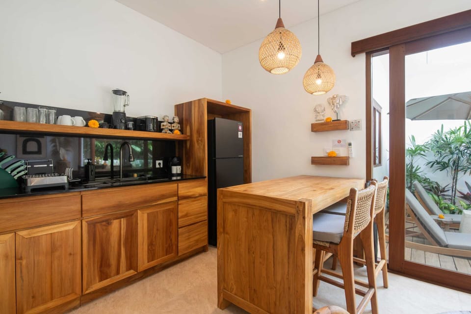 Basic Villa | Private kitchen | Fridge, microwave, stovetop, toaster