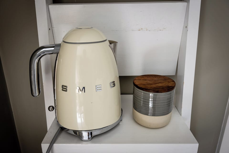 Deluxe Room, Hill View | Blackout drapes, soundproofing, iron/ironing board, free WiFi