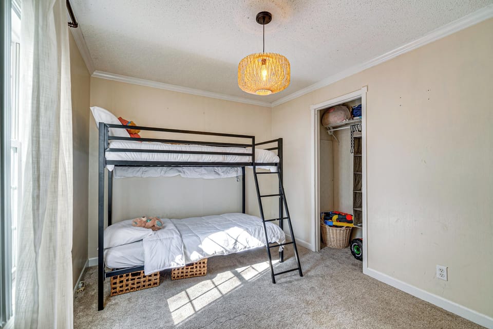 House (2 Bedrooms) | Interior