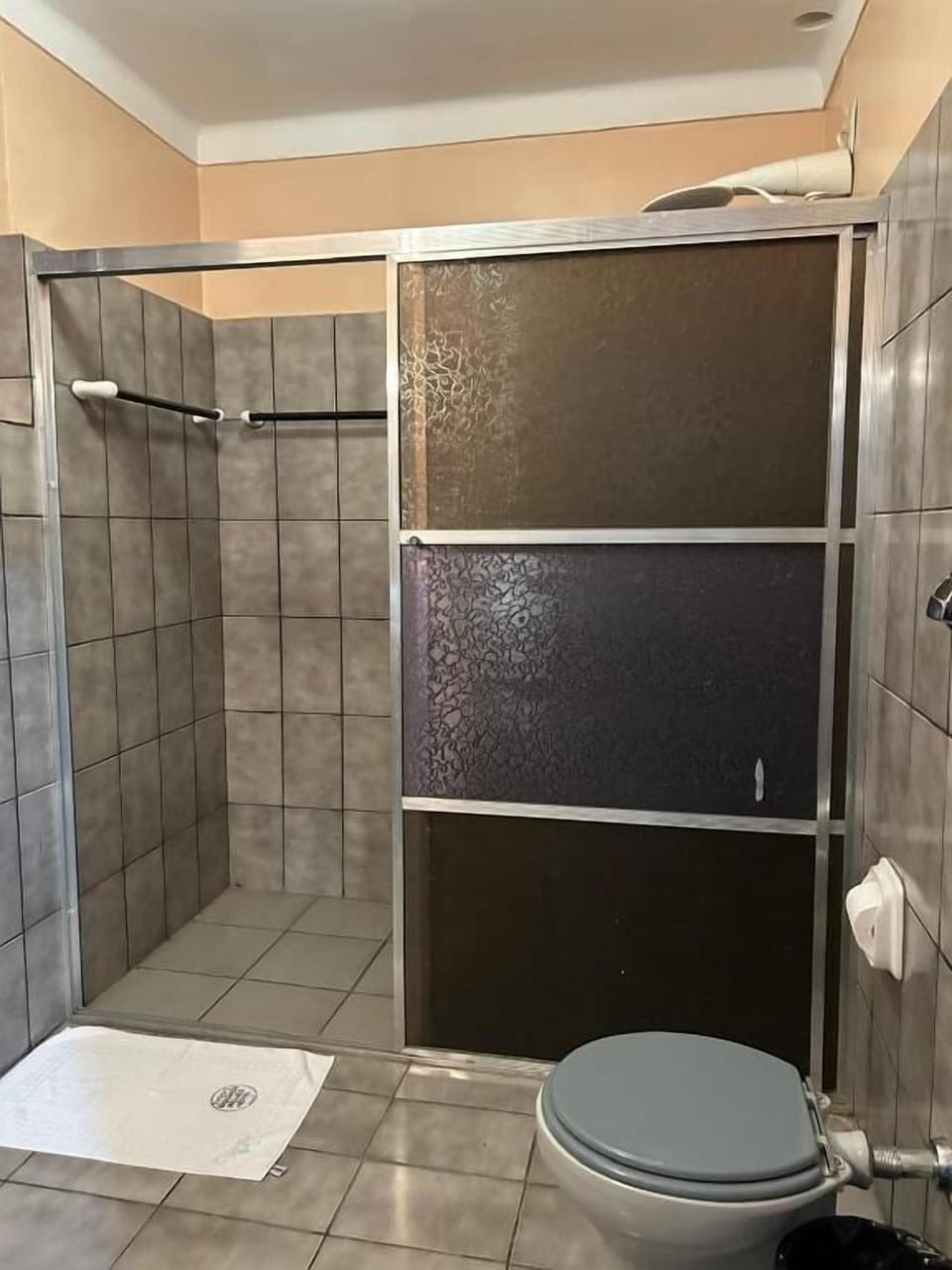 Quadruple Room, Multiple Beds | Bathroom | Shower, free toiletries, towels, toilet paper