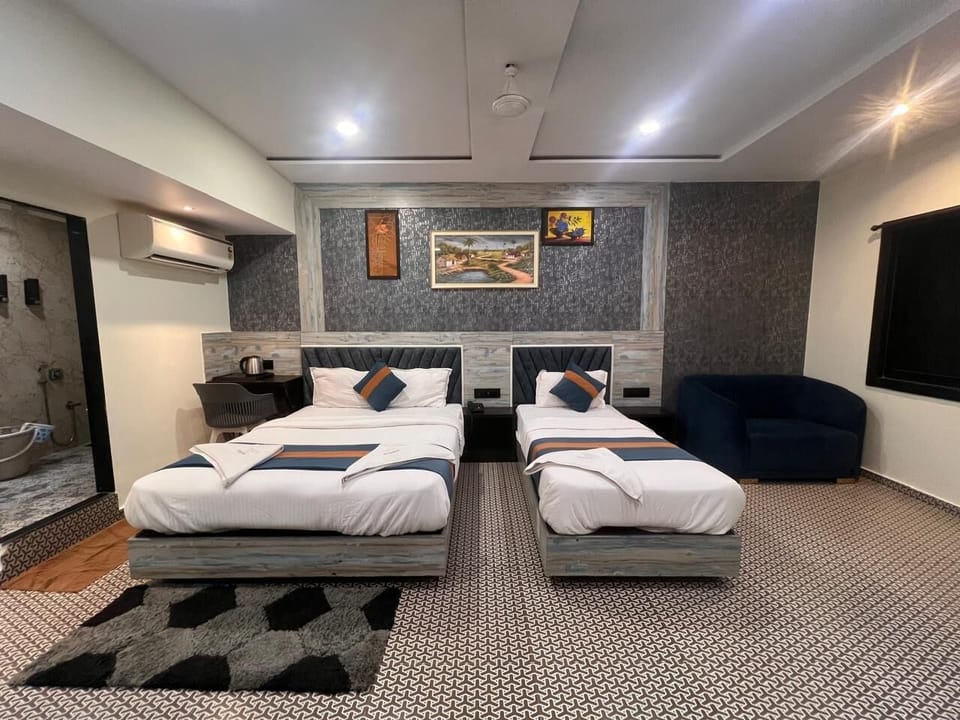 Deluxe Suite | Free WiFi
