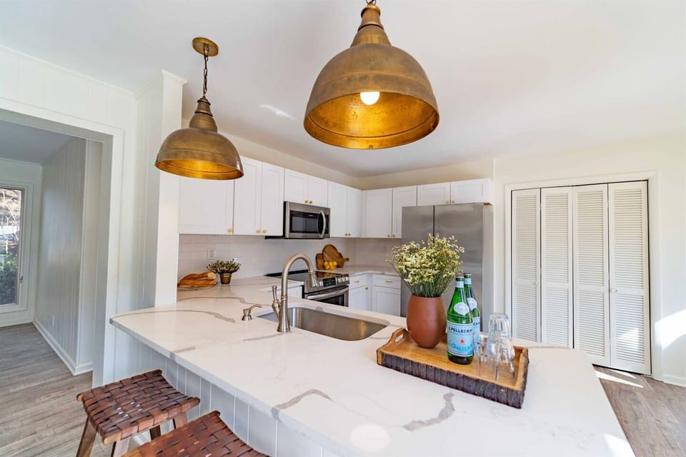 Plenty of counter space for meal prep