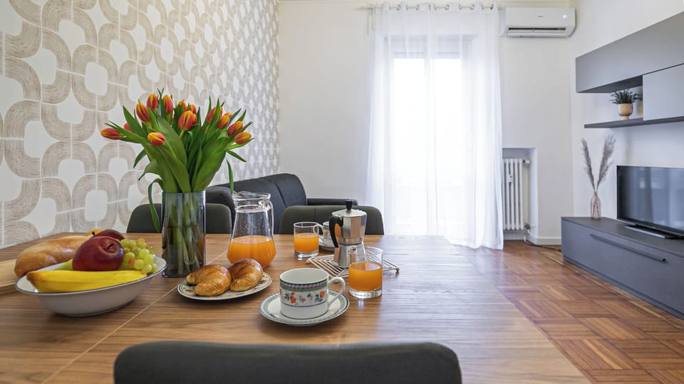 Apartment (1 Bedroom) | Interior