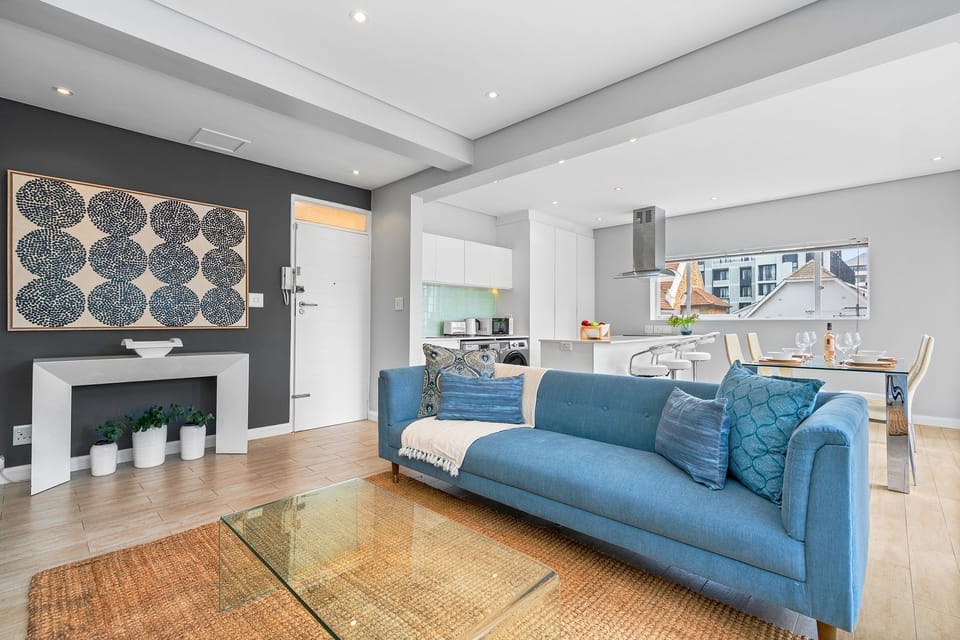 Apartment (2 Bedrooms) | Front of property