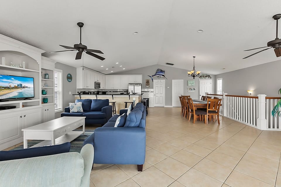 Main living area with numerous seating and dining options!