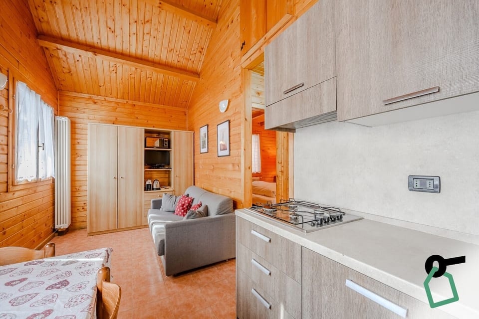 Chalet | Living area | 35-inch TV with satellite channels