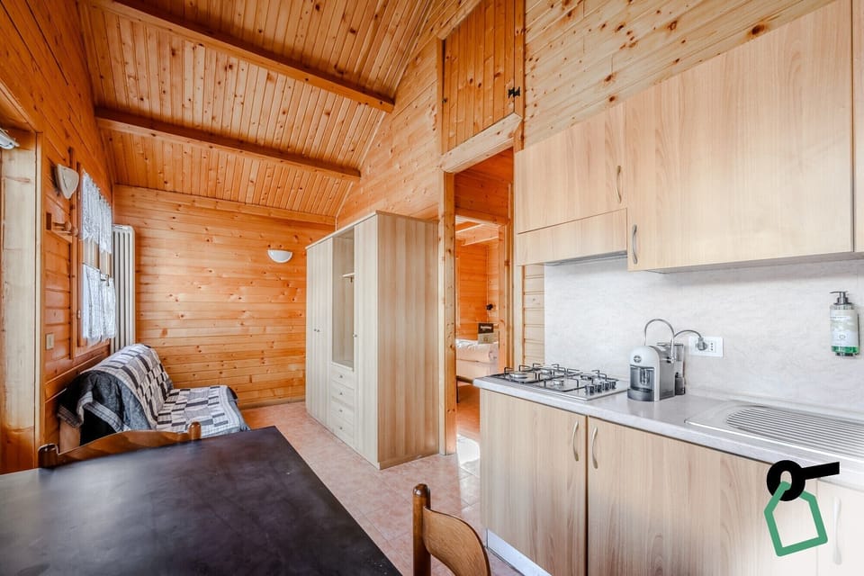 Chalet | Living area | 35-inch TV with satellite channels
