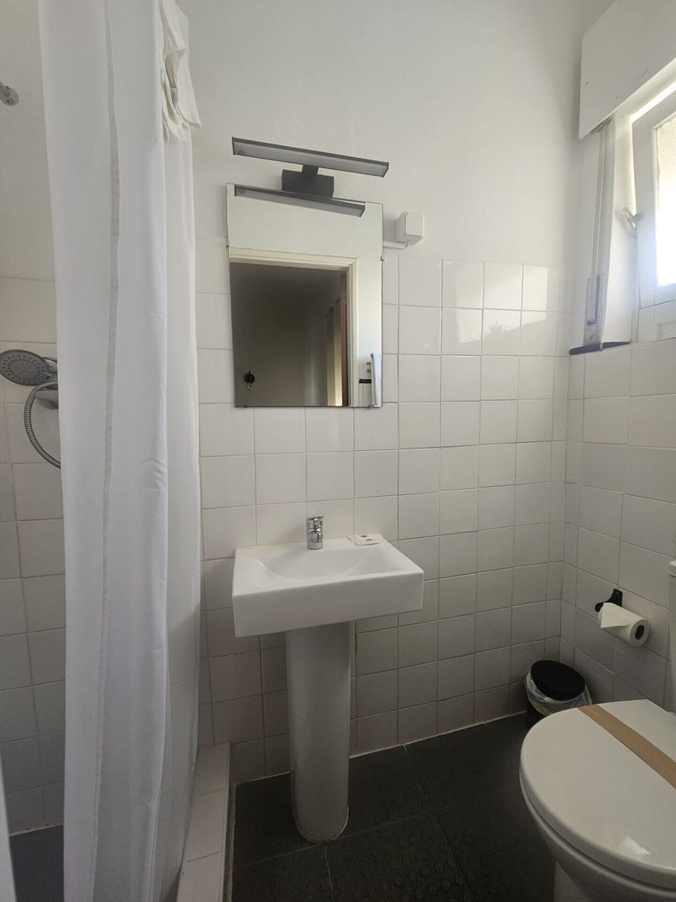 Classic Double Room, Balcony, Partial Sea View | Bathroom | Towels, soap, shampoo, toilet paper