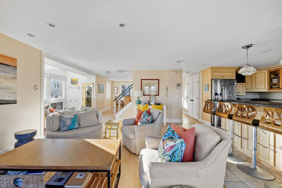 Living Room/Kitchen