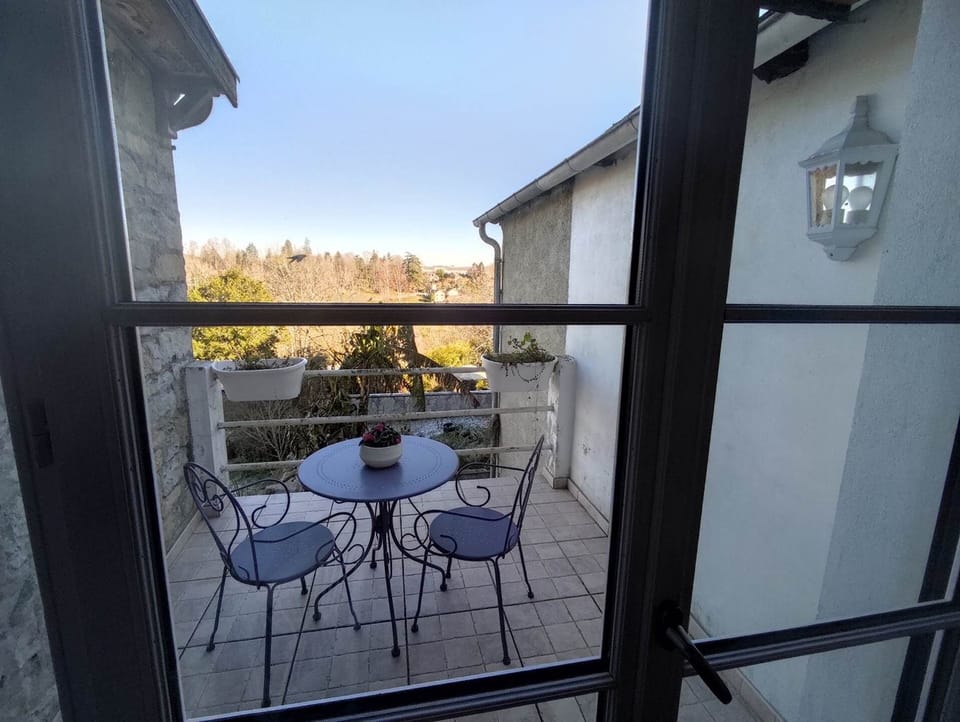 Chambre Ossau - Romantique avec sa terrasse privative au mur en pierre