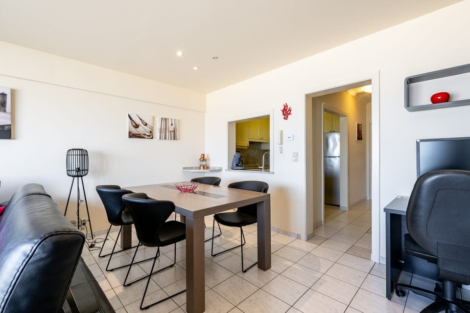 Apartment | Dining