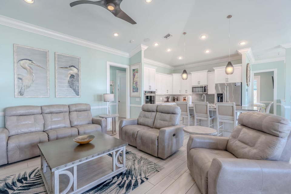 House, Multiple Beds (Sweet Carolina) | Living area