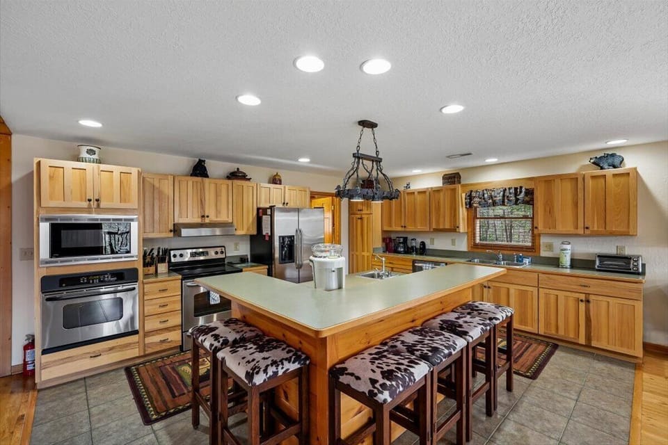 006-Kitchen