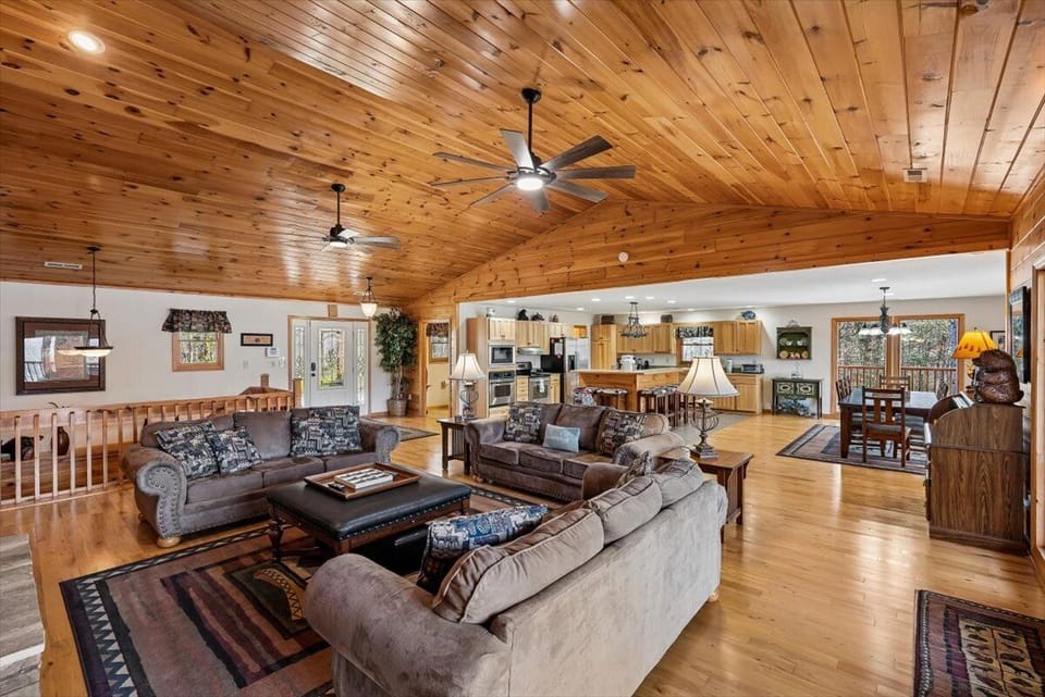 018-Living Room