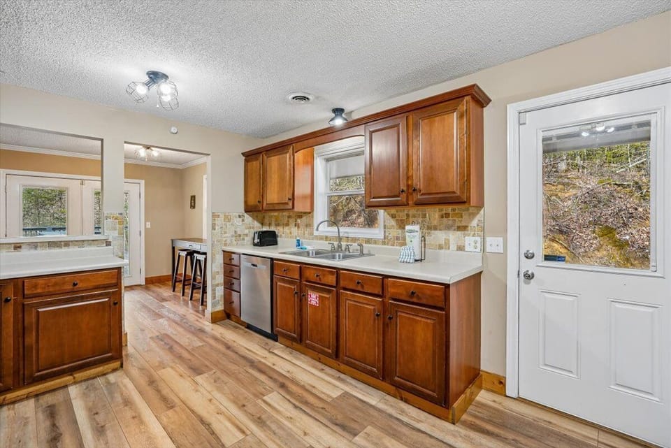 08-Kitchen