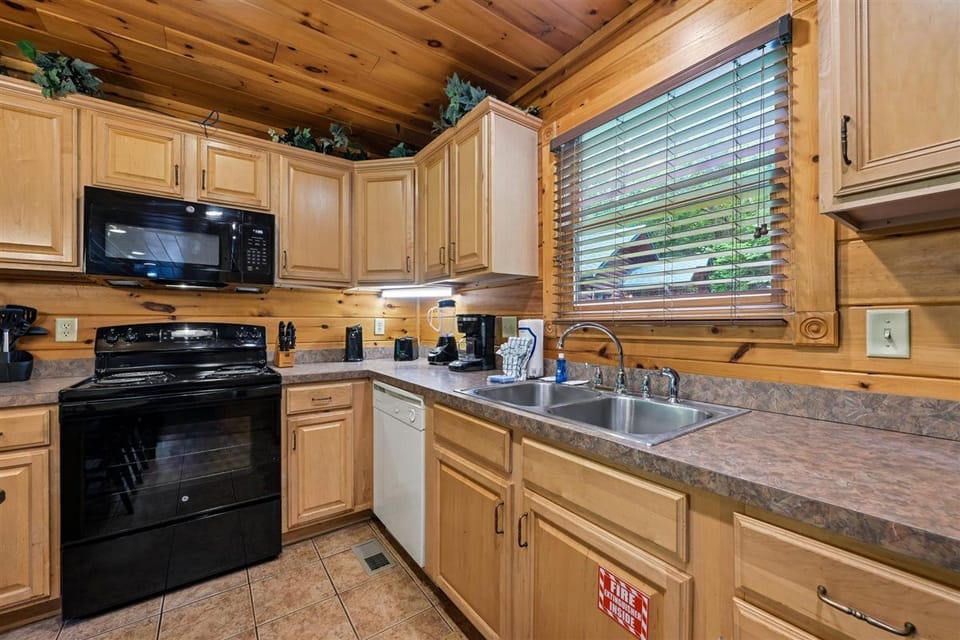 06-Kitchen