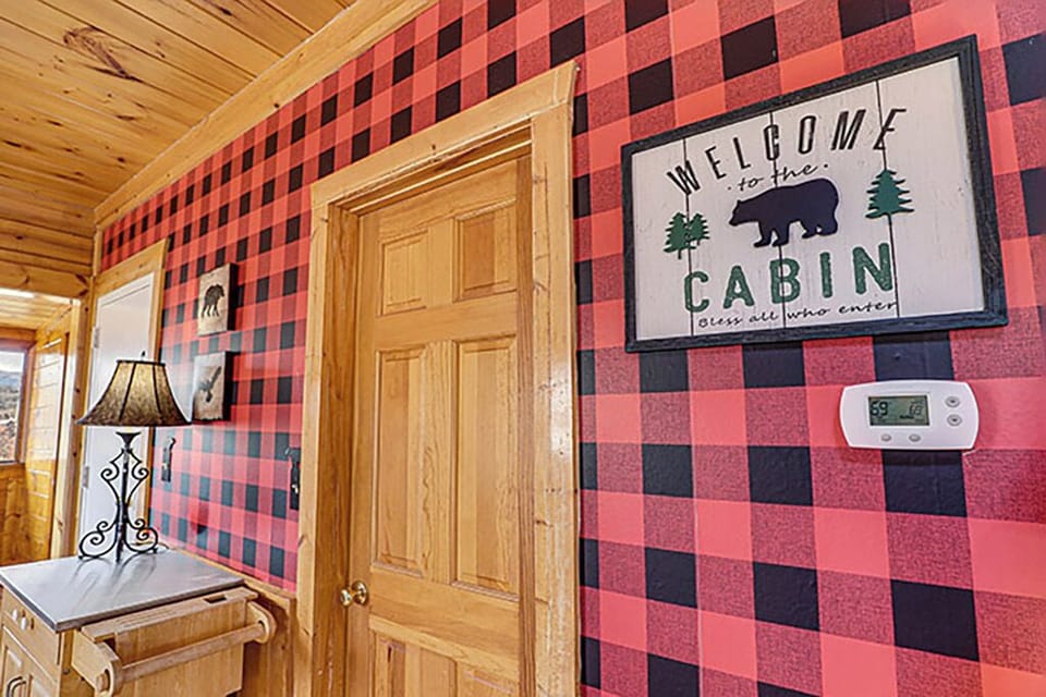 1218LouBP18voD-20210506230011