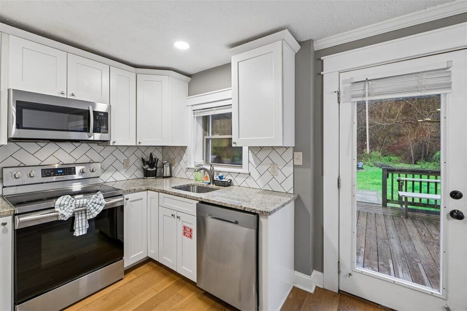 22-Kitchen