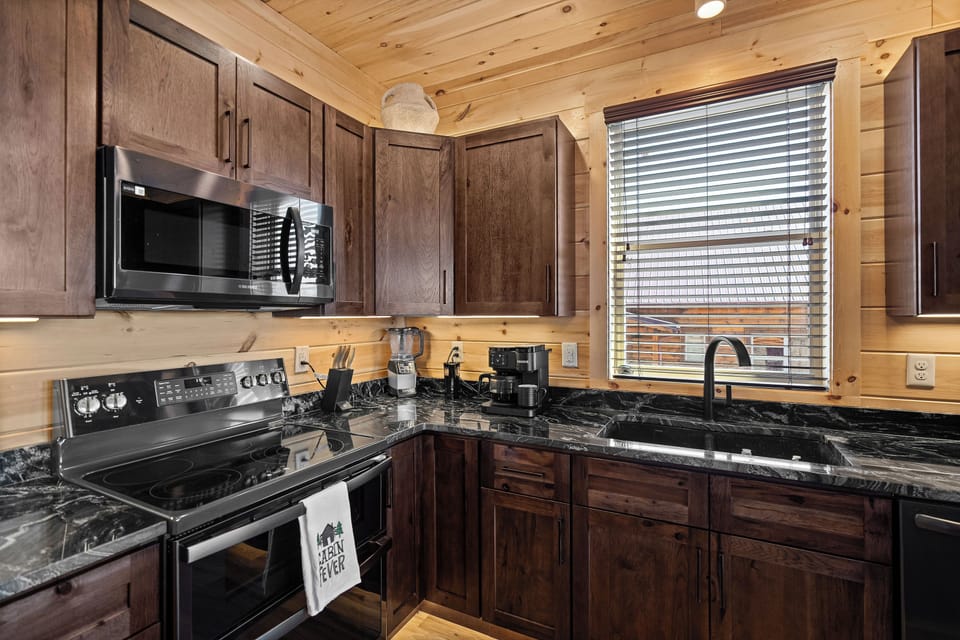 divinity-cabin-8